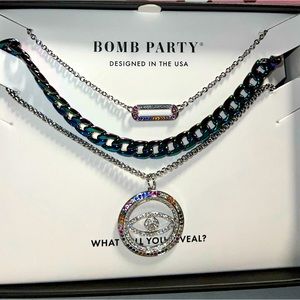 LUXE LAYERS “No Bad Vibes” necklace set